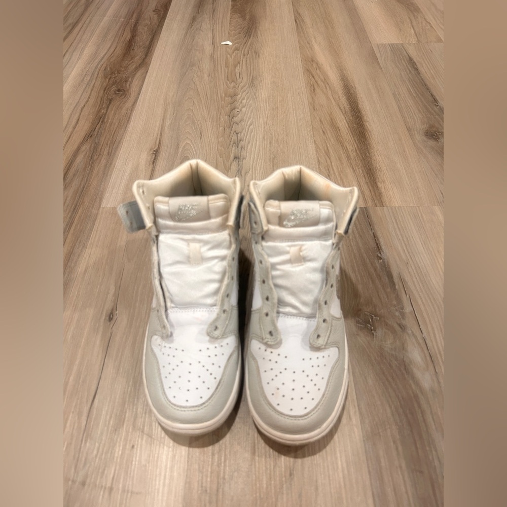 2023 Wmns Dunk High 'Silver Glitter Swoosh'